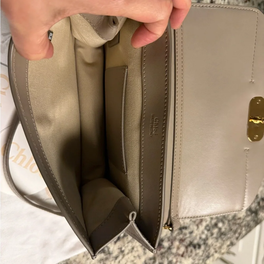 Chloé - Picture 9 of 14